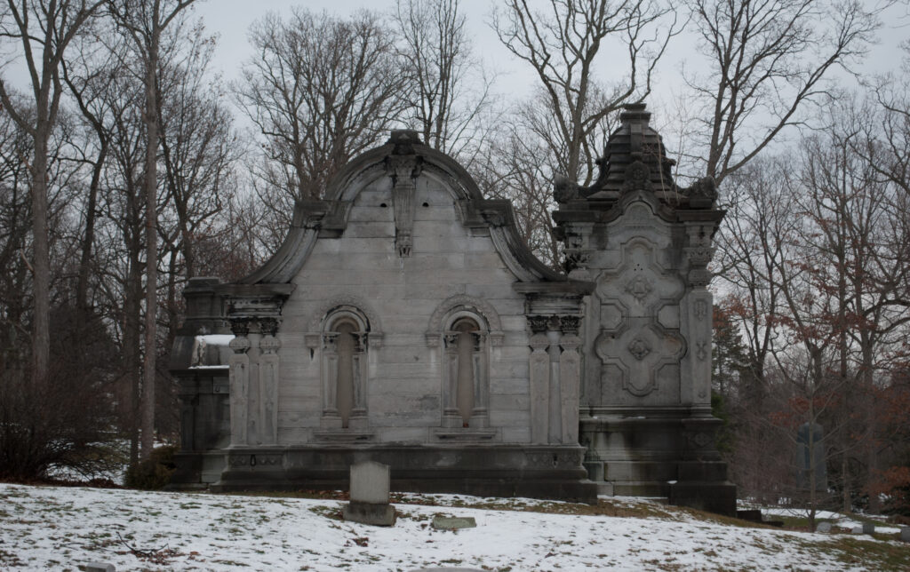 Haunted Places in Michigan: Complete Guide to the Most Terrifying Locations